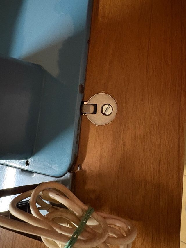 Máquina coser Sigma + mueble