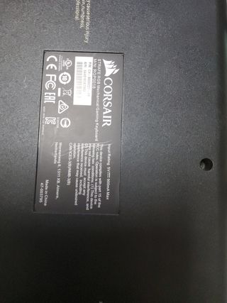 Teclado Corsair STRAFE RGB MK1 MX Cherry