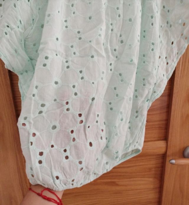 Blusa mint eyelet