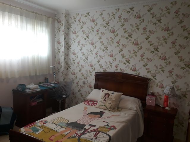 Habitación juvenil con cama individual