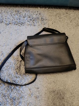 Borsa a Tracolla Nera Metar - Stile Rock/Goth Chic