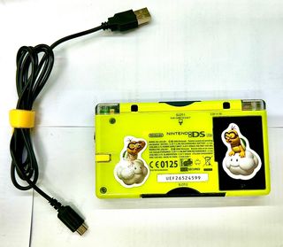 Nintendo DS Lite Giallo&Nero + Giochi