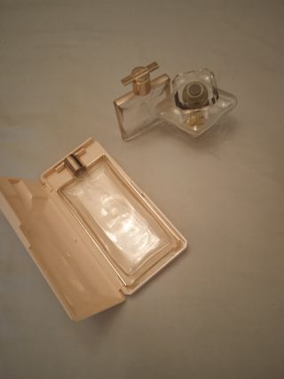 Bottiglie di profumo Lancôme vuote