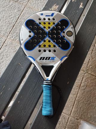 Pala pádel NOX Control II usada