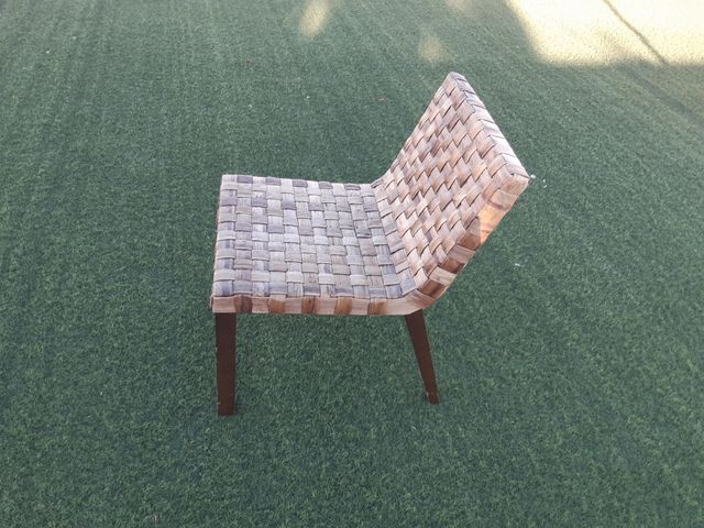 Silla mimbre marrón