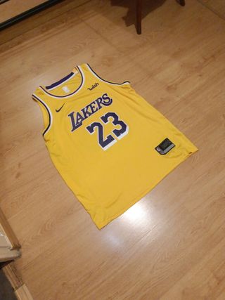 Camiseta Lakers Nike Amarilla - 23