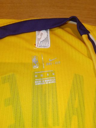 Camiseta Lakers Nike Amarilla - 23