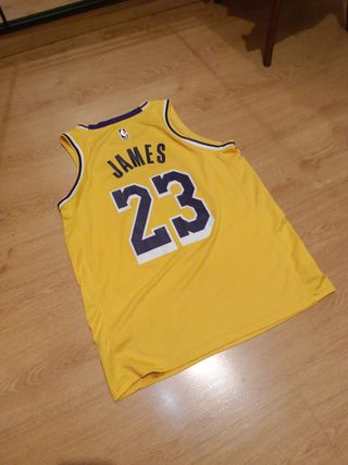 Camiseta Lakers Nike Amarilla - 23