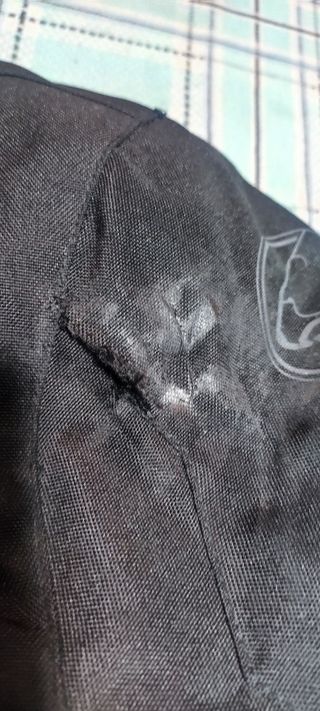 Cazadora moto Bering negra, talla M.