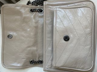 Bolso Yves Saint Laurent Beige
modelo Niky