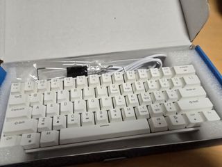 Teclado Geeky GK61: 60% mecánico
