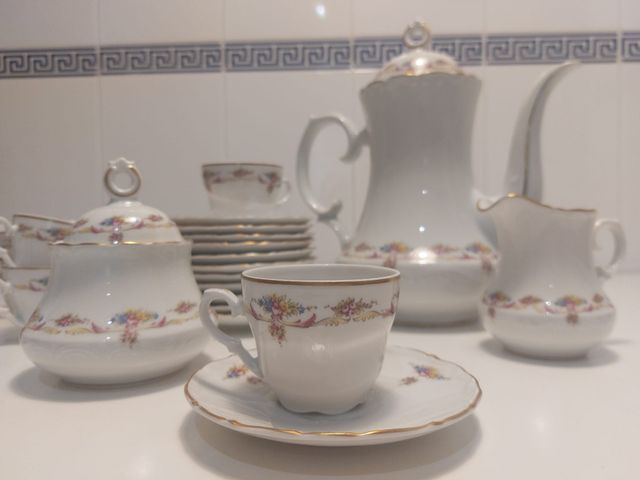 Juego café porcelana 12 servicios