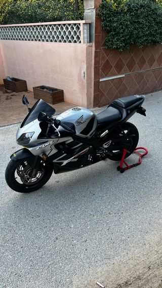 Honda CBR600 F4i Sport