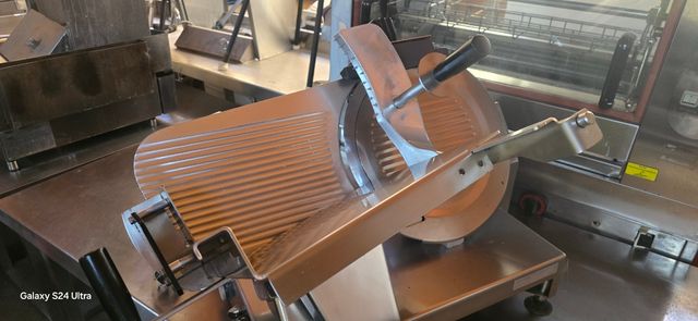 Cortafiambres BRAHER MA.350 Automático