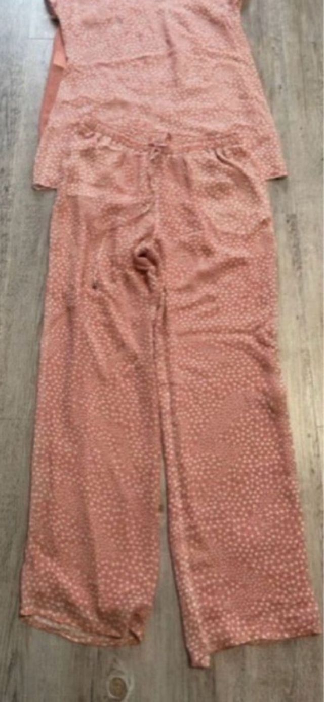 Conjunto seda rosa - Pantalón y camisa