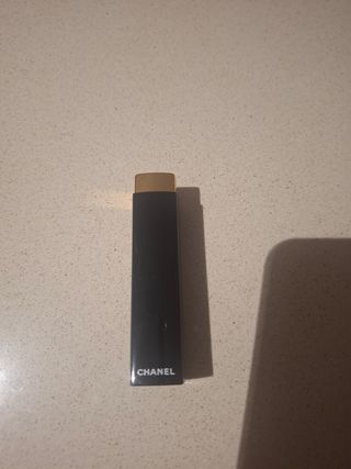 Chanel Rouge Allure - Pintalabios Rojo
Color 104
