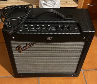 FENDER Mustang II Amplificatore chitarra 40watt