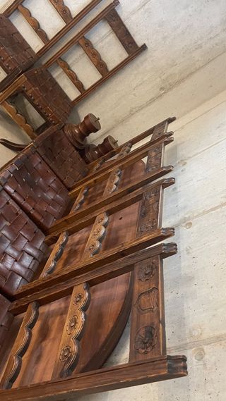 Juego de sillas de madera - 4 sillas