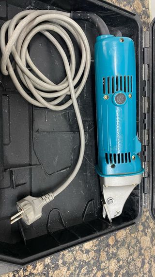 Cortadora Chapa Metálica Makita