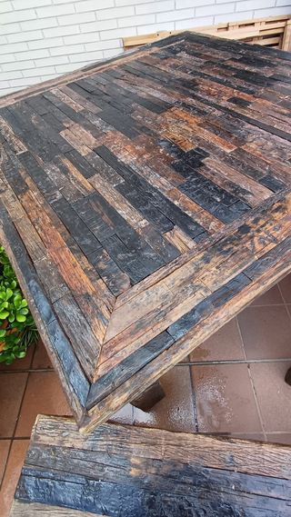 Mesa + 2 bancos madera tropical 
Nueva