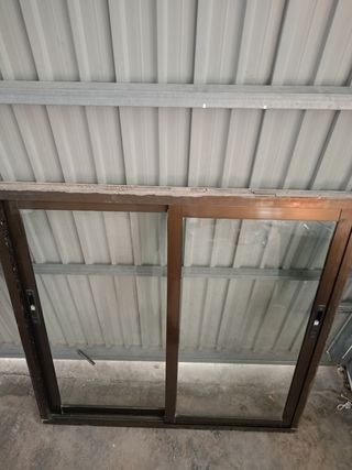 Ventana Corredera Aluminio Bronce leer bien 