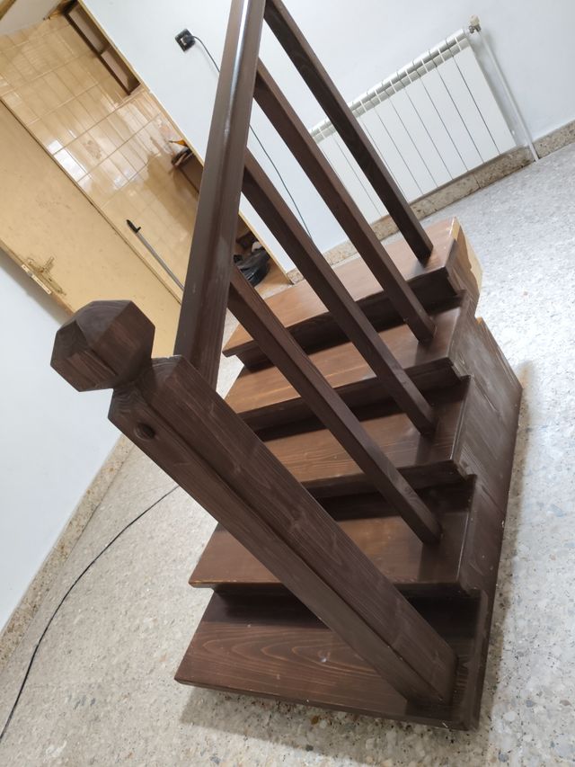 Escalera madera 5 peldaños ** urge venta **