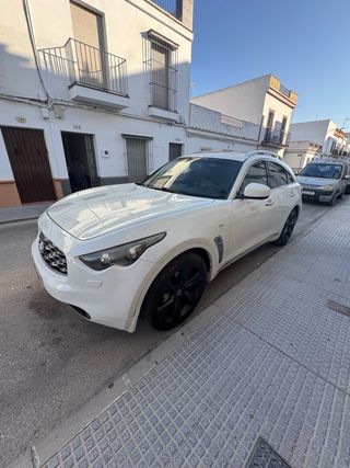 Infiniti FX30 2011