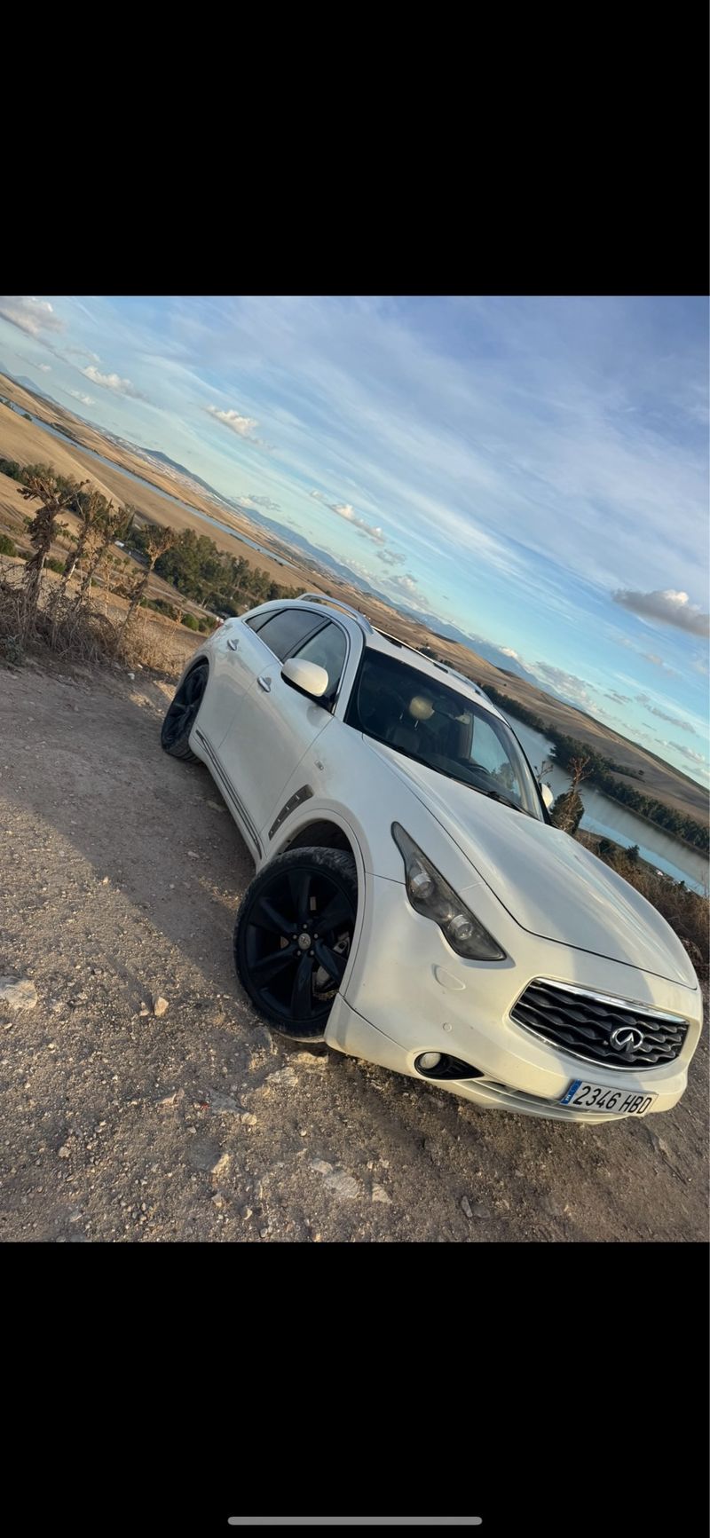 Infiniti FX30 2011 - foto 1