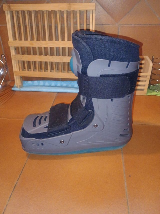 Bota ortopédica talla M