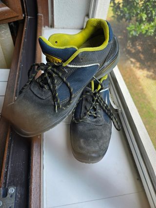 Scarpe antinfortunistiche Diadora usate