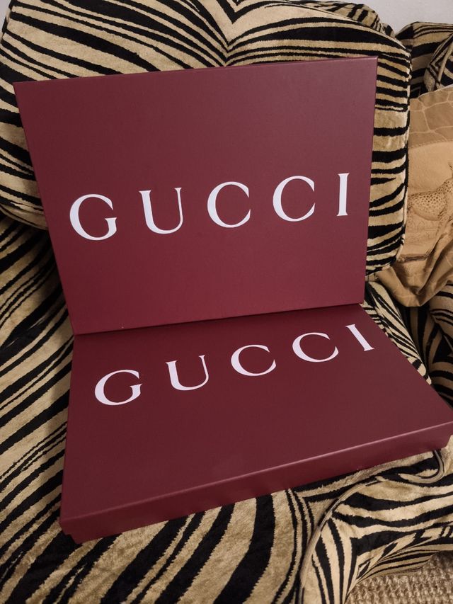 2 caixas Gucci vazias