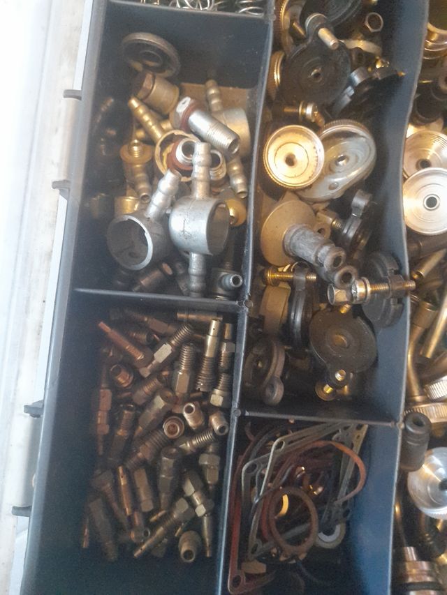 Gran variedad de Piezas carburador Amal, arreche