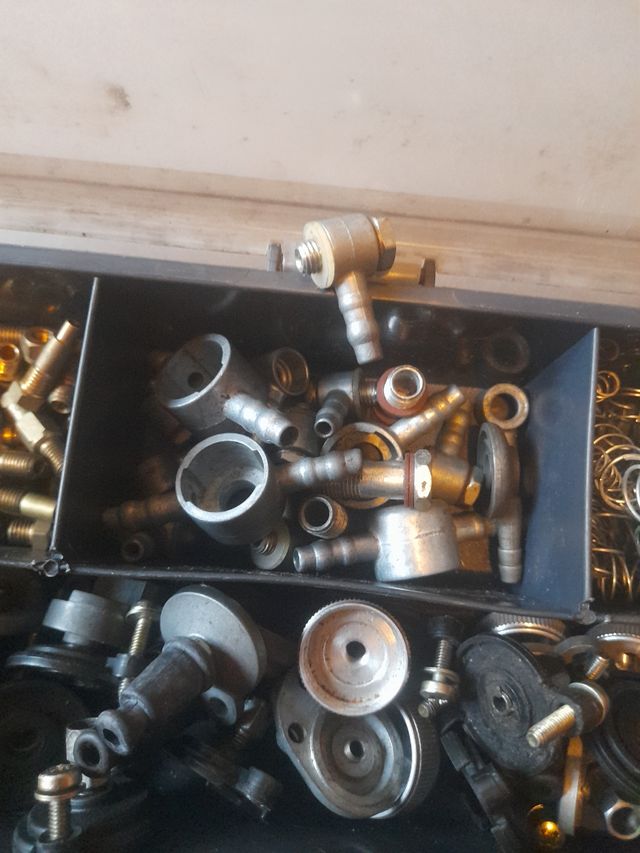 Gran variedad de Piezas carburador Amal, arreche