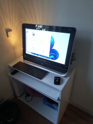 HP Pavilion 23 All-in-One