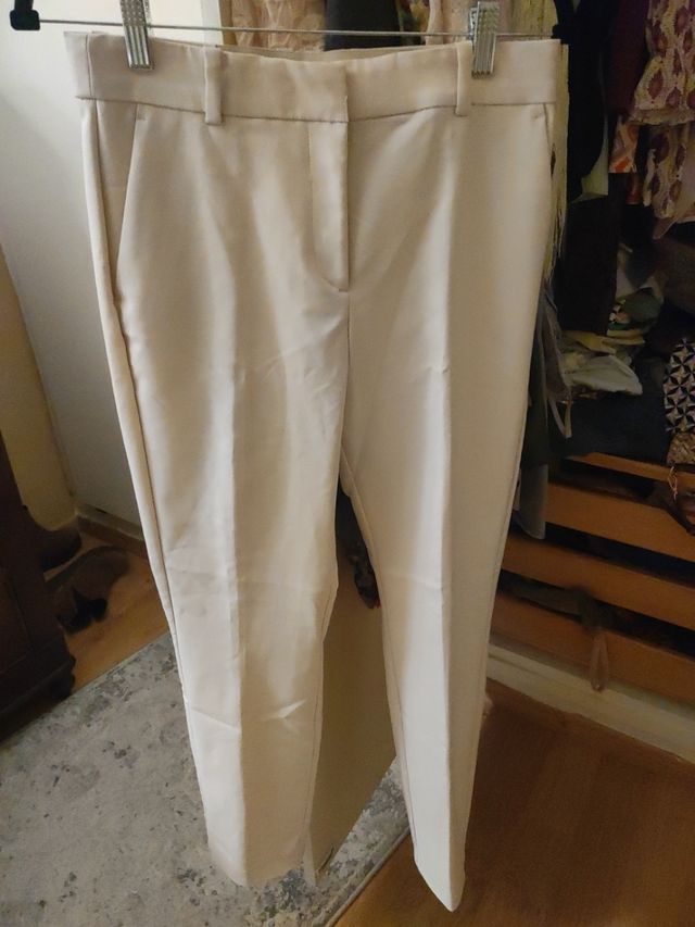 Pantalones beige H&M sin usar