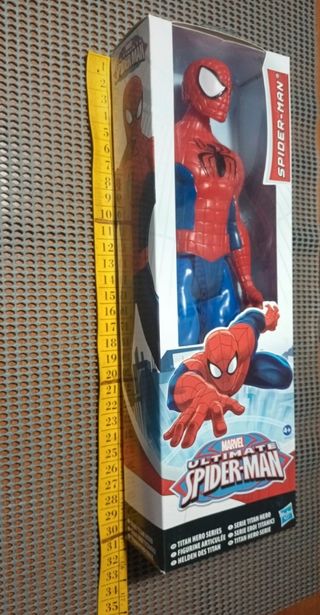 Spider-Man Titan Hero (30cm)
