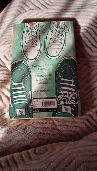 Heartstopper: Volume 1 Rapaz conhece rapaz (Por...