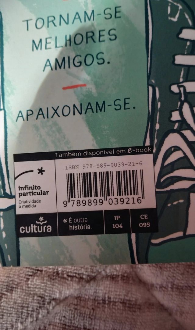 Heartstopper: Volume 1 Rapaz conhece rapaz (Por...