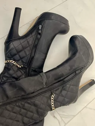 ESPECTACULARES TACONES DE AGUJA USADOS DE POLIPIEL