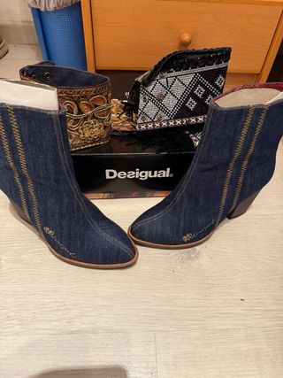 Botas Desigual tejano