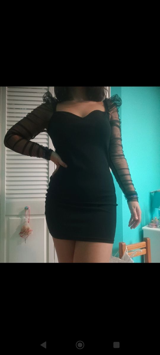 Vestido negro fiesta mangas tul