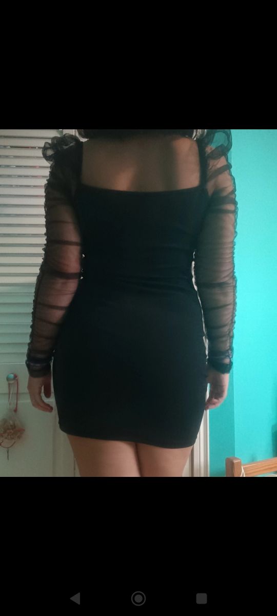 Vestido negro fiesta mangas tul