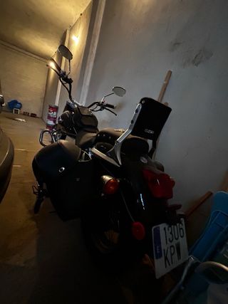 Moto UM renegade comando  Classic 125cc