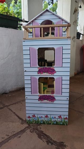Casita muñecas madera 3 plantas