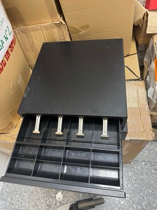 Caja  registradora negra