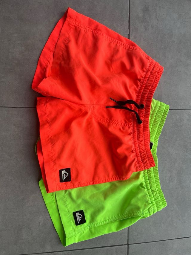 Bañador Quiksilver niño rojo.