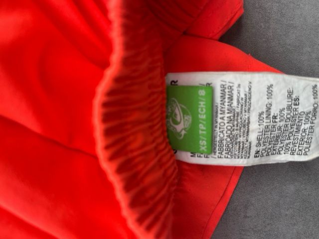 Bañador Quiksilver niño rojo.