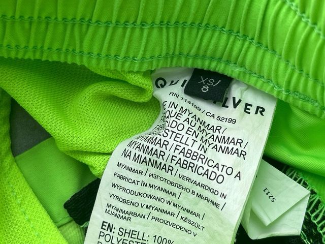 Bañador Quiksilver niño rojo.