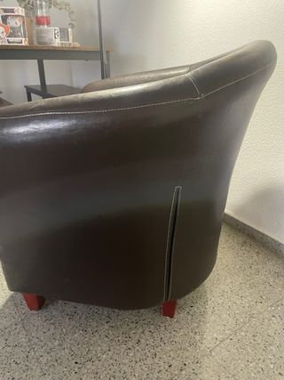 Sillón marrón piel sintética