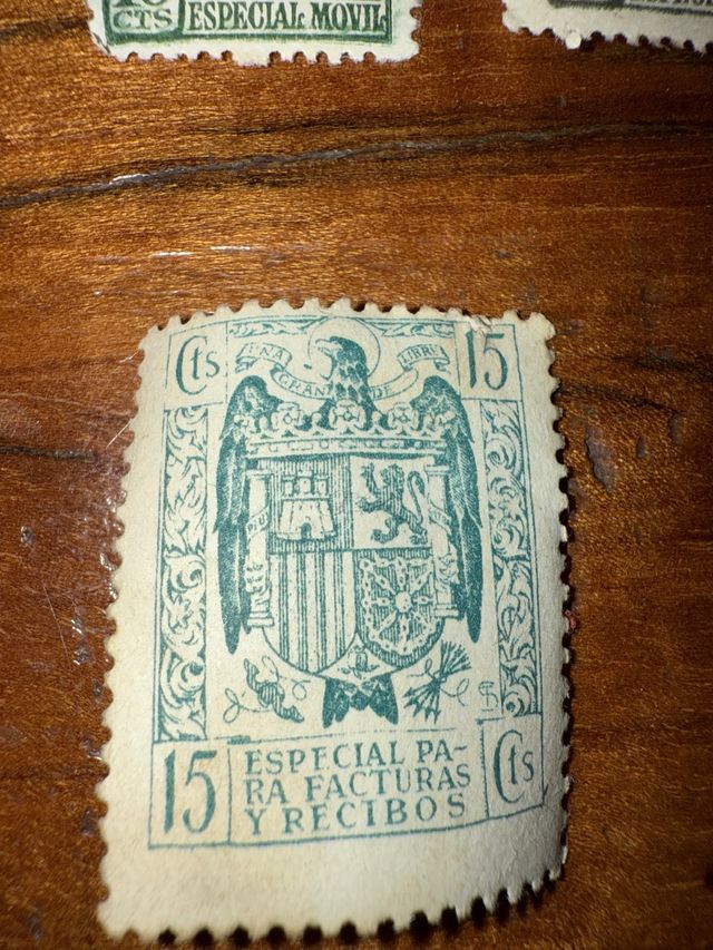 Sellos España 10 , 15 , 20 , 25 , 30 , 35 y 40 
